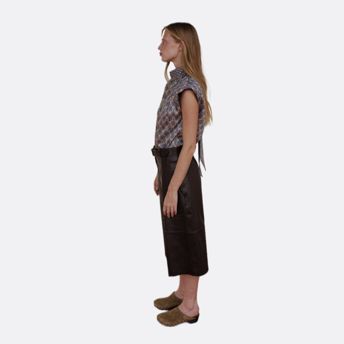 <PRODUCTTITLE> in Beige by Himba.