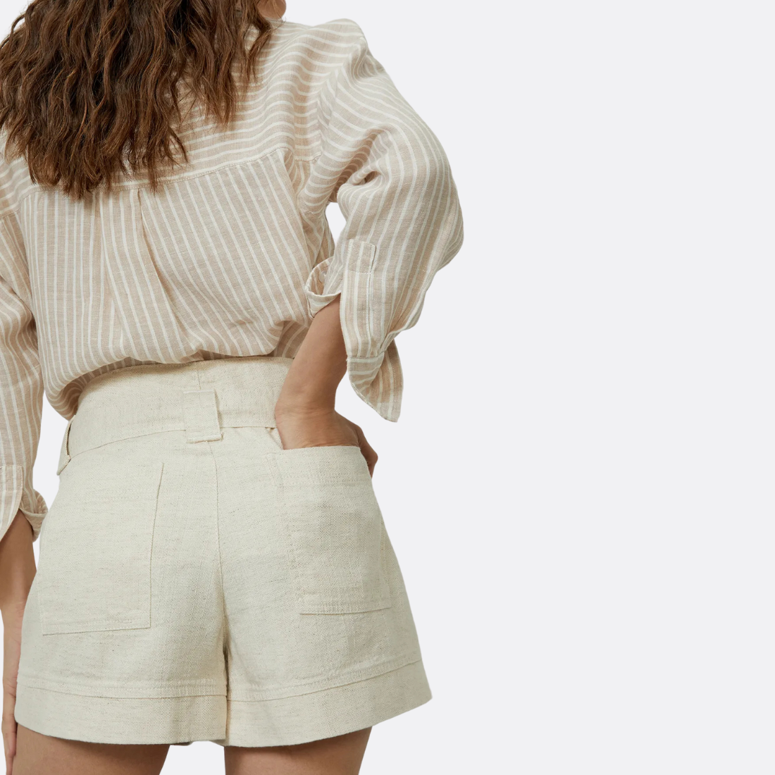 <PRODUCTTITLE> in Beige by Shoulder.