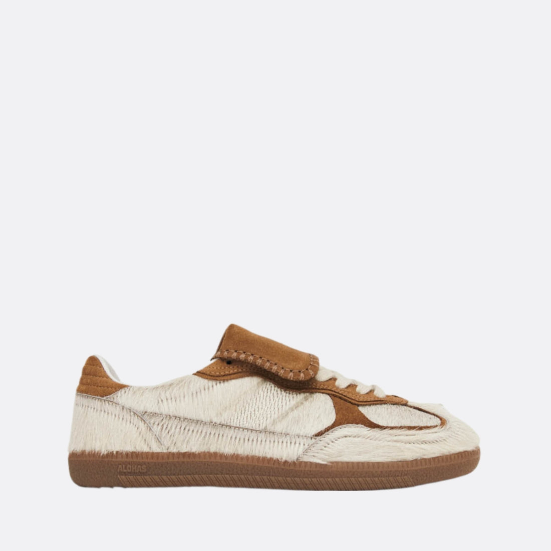 <PRODUCTTITLE> in Beige by Alohas.