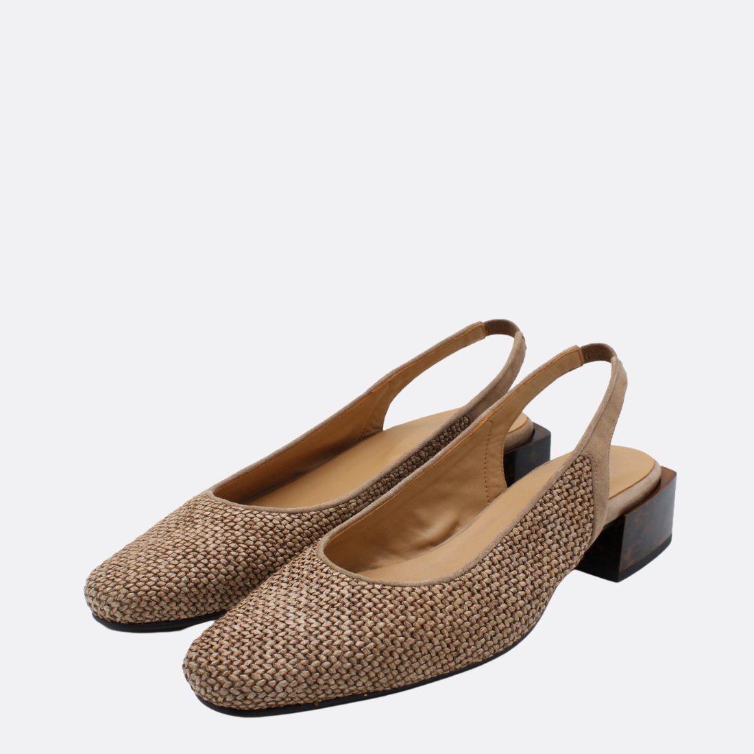 <PRODUCTTITLE> in Neutrals by JJ Heitor.