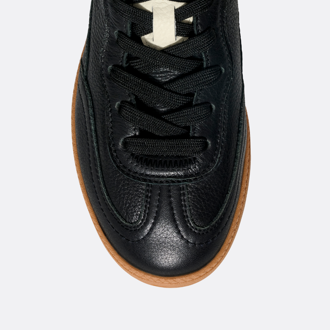 <PRODUCTTITLE> in Black by Hoff.