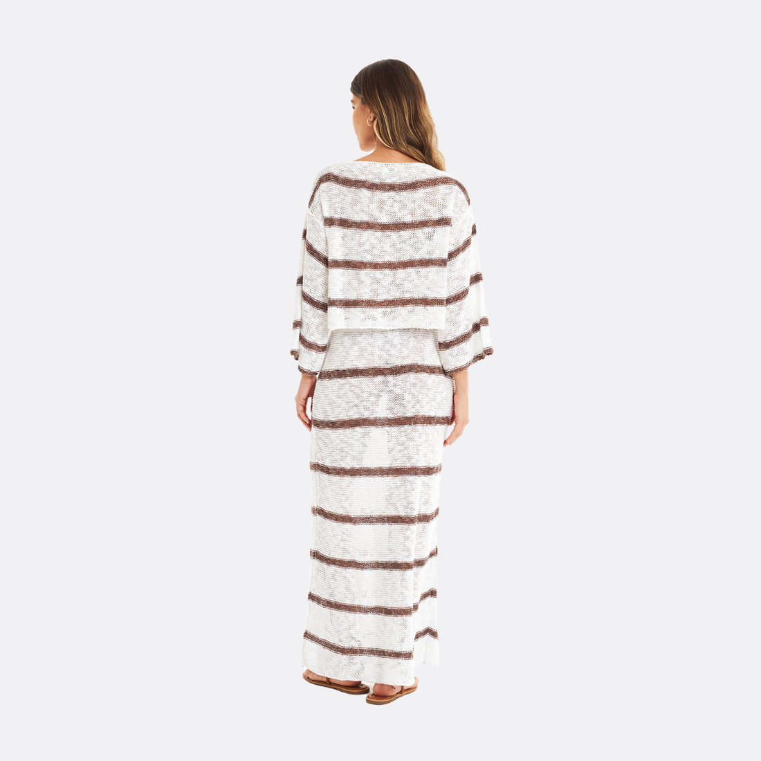 <PRODUCTTITLE> in Brown by Loja 3.