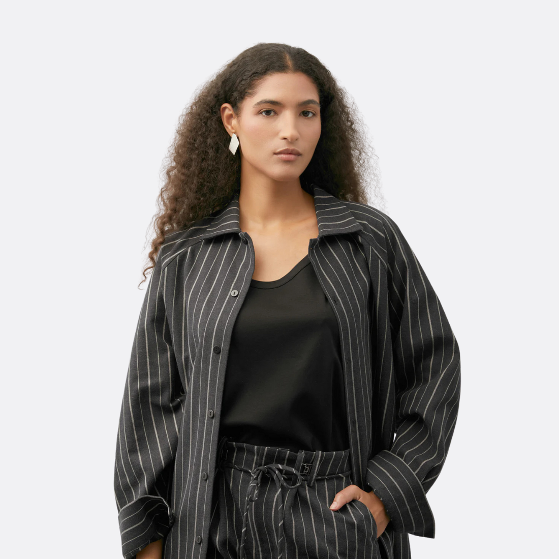 <PRODUCTTITLE> in Black by A  LINE.