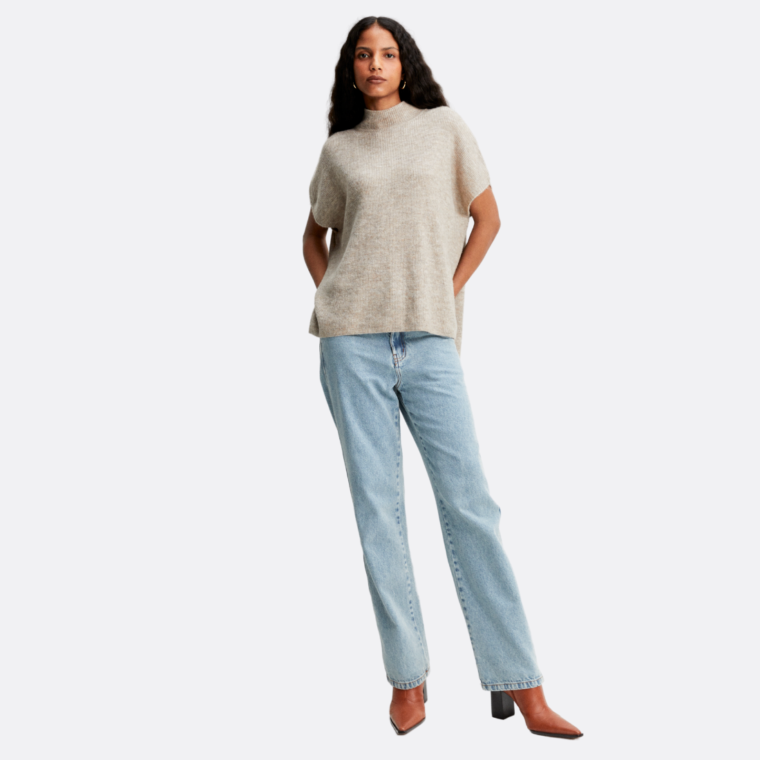 <PRODUCTTITLE> in Grey by Shoulder.