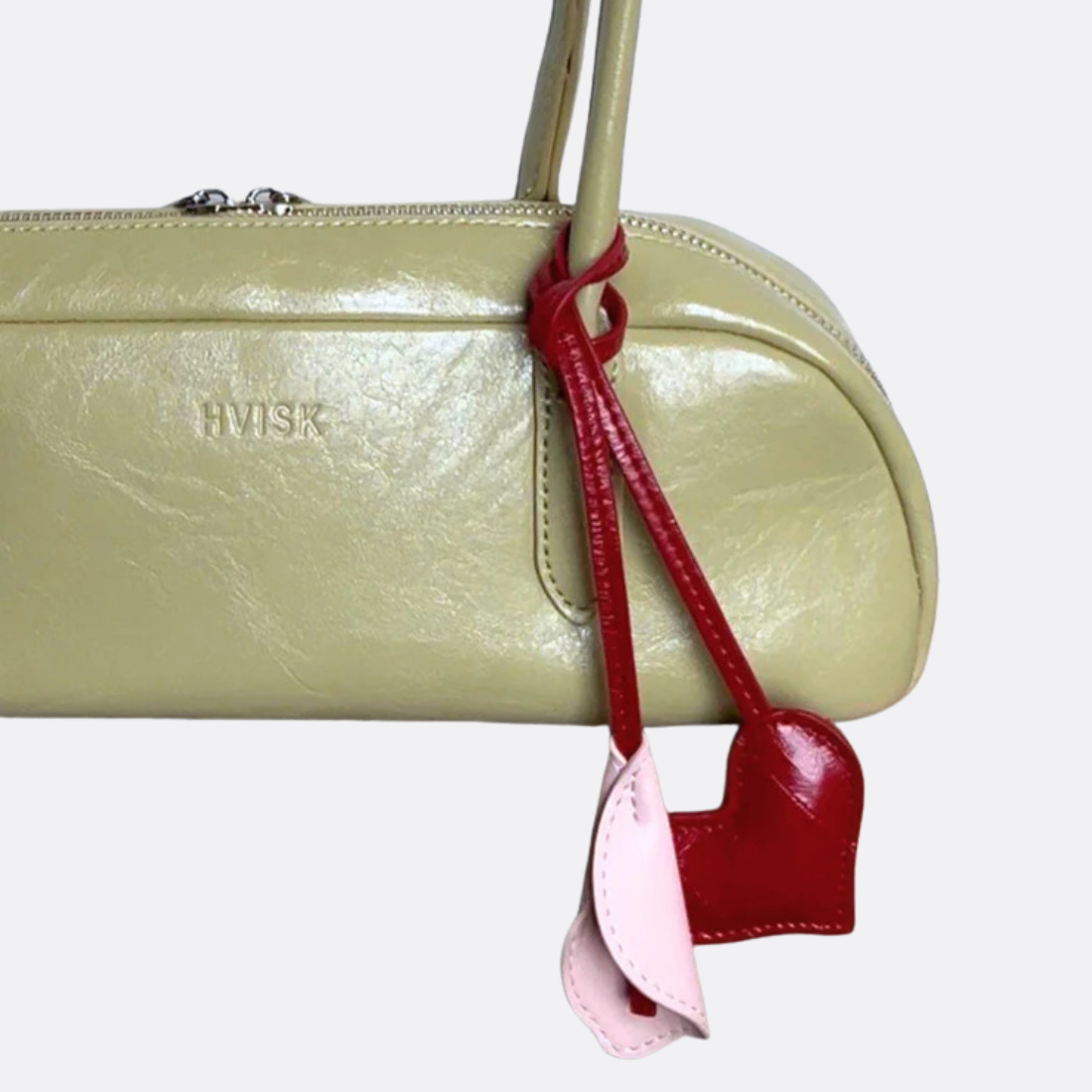 <PRODUCTTITLE> in Red by Hvisk.