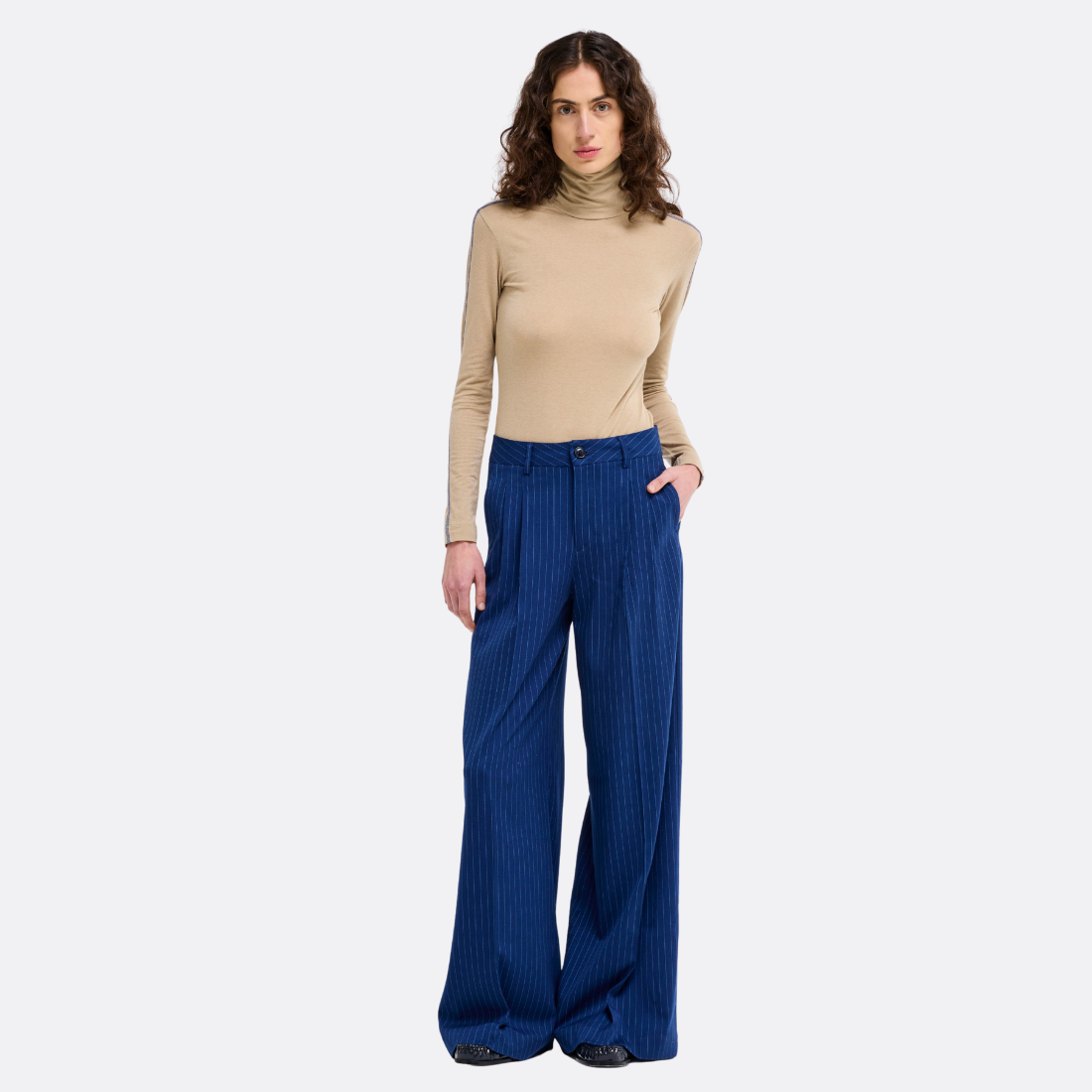 PansmokeyP Trousers