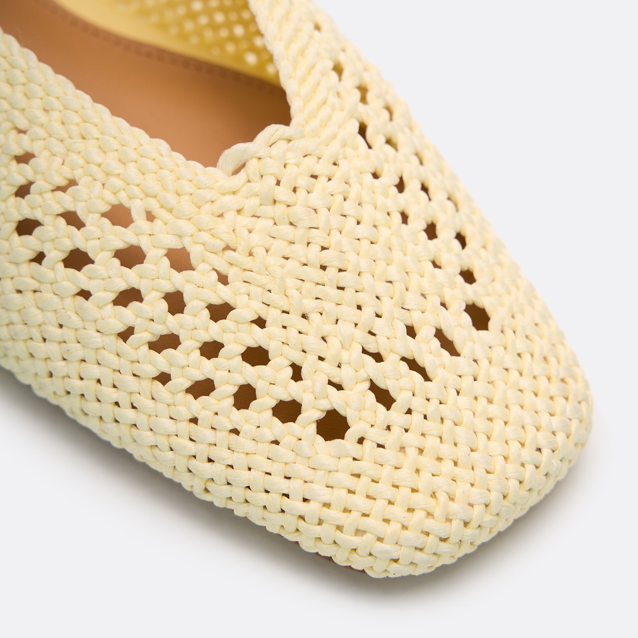 <PRODUCTTITLE> in Yellow by Helena Mar.