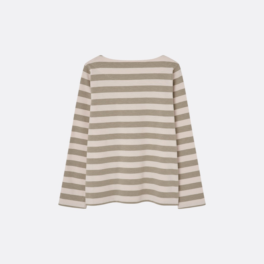 <PRODUCTTITLE> in White by Loreak Mendian.