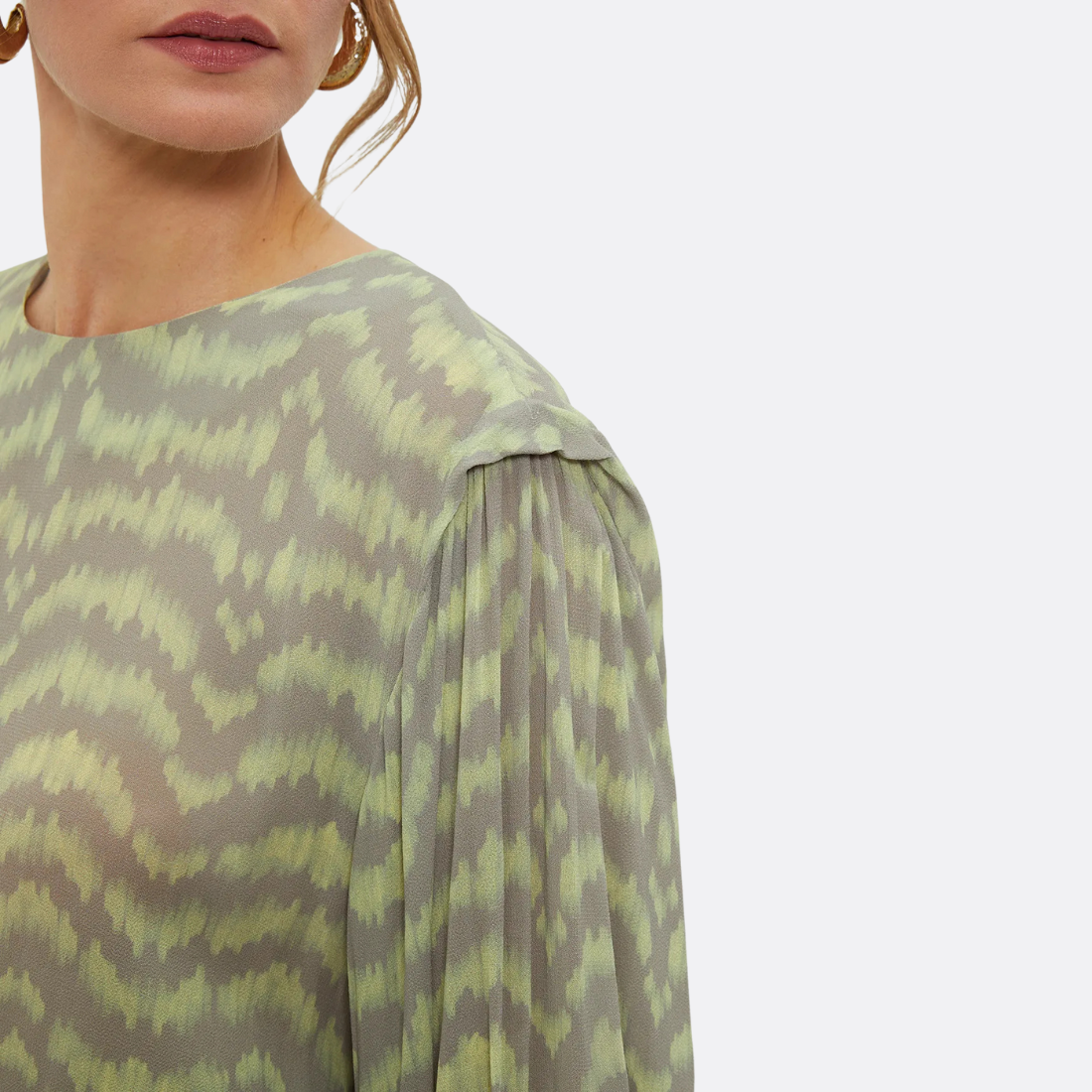 <PRODUCTTITLE> in Grey by Shoulder.