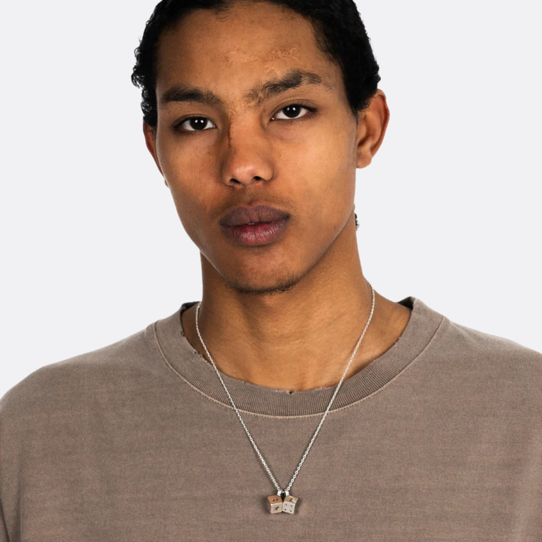 <PRODUCTTITLE> in Silver by TwoJeys.