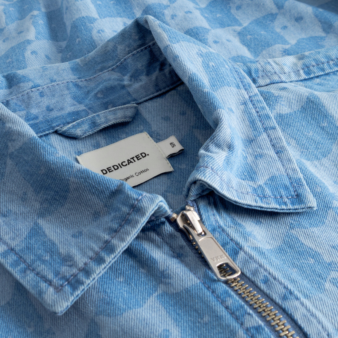 <producttitle> in Blau von Dedicated.