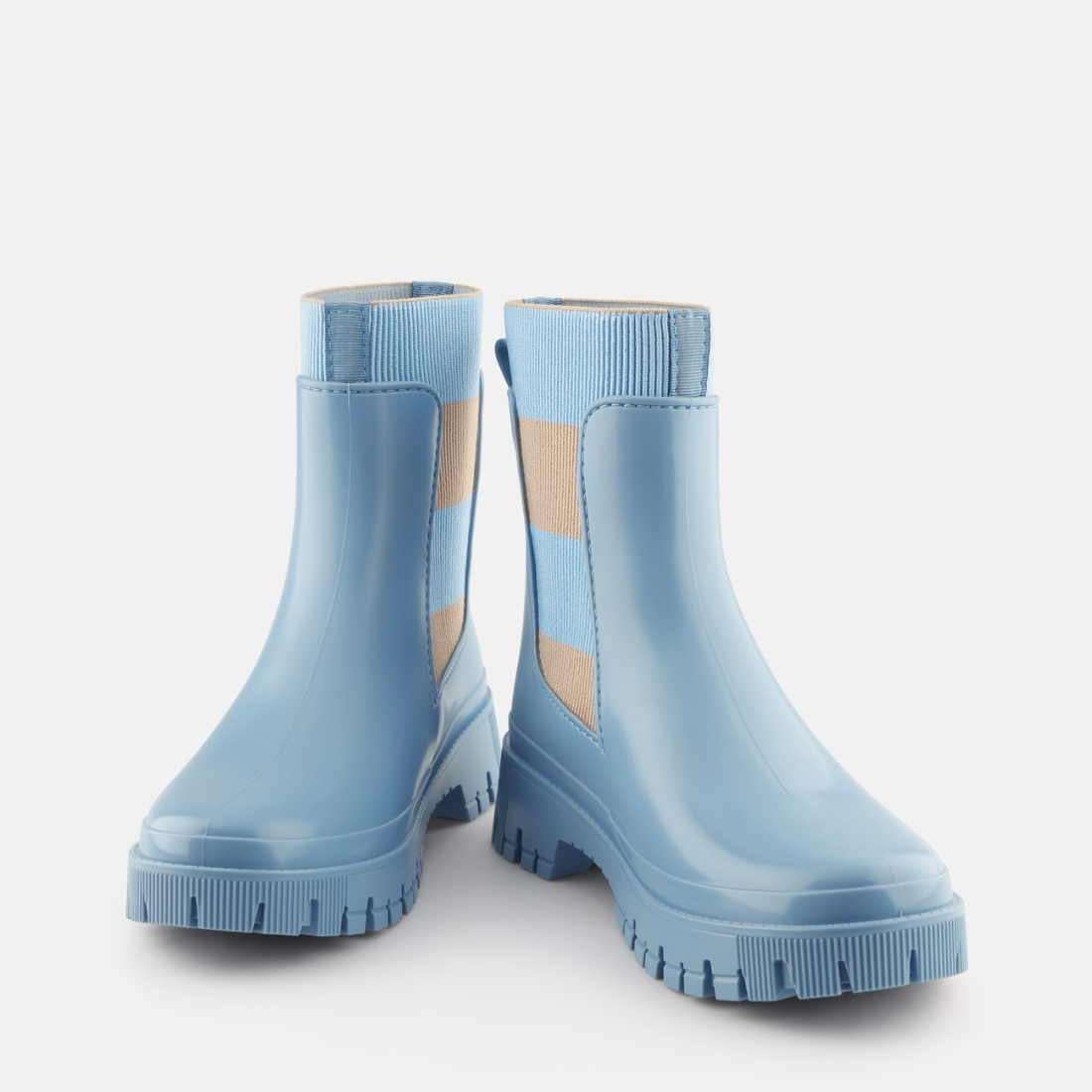 <PRODUCTTITLE> in Blue by Lemon Jelly.