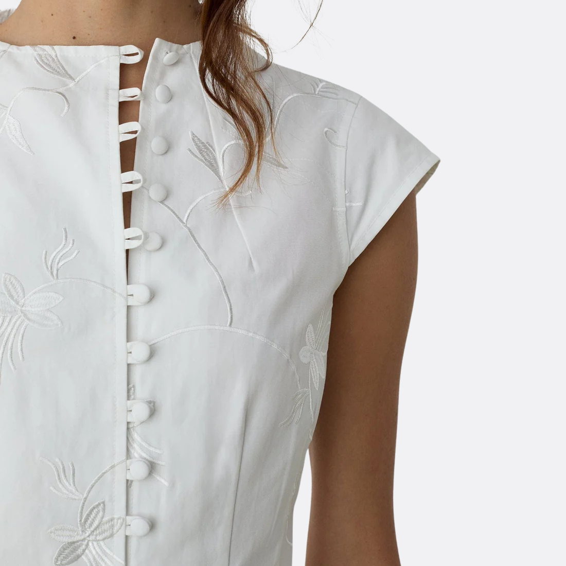 <PRODUCTTITLE> in White by Laagam.