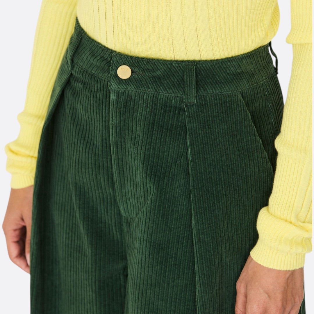<PRODUCTTITLE> in Green by SKFK.