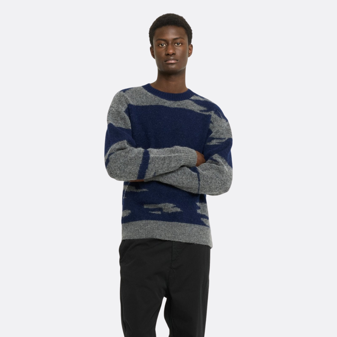 <PRODUCTTITLE> in Grey by Castart.