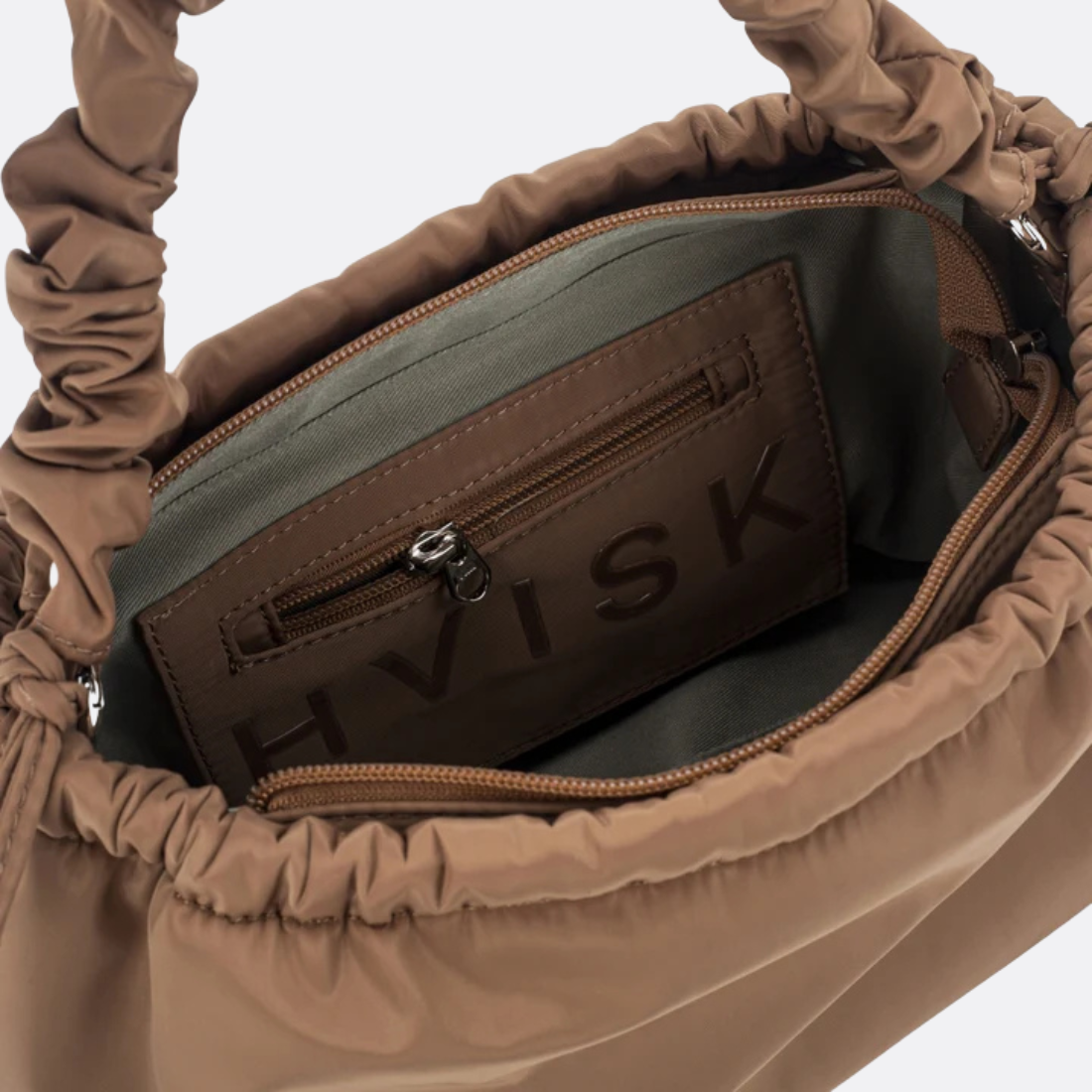 <PRODUCTTITLE> in Brown by Hvisk.