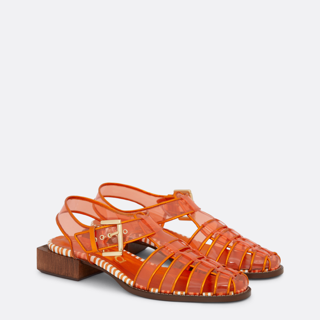 <PRODUCTTITLE> in Orange by Maria Carlota.