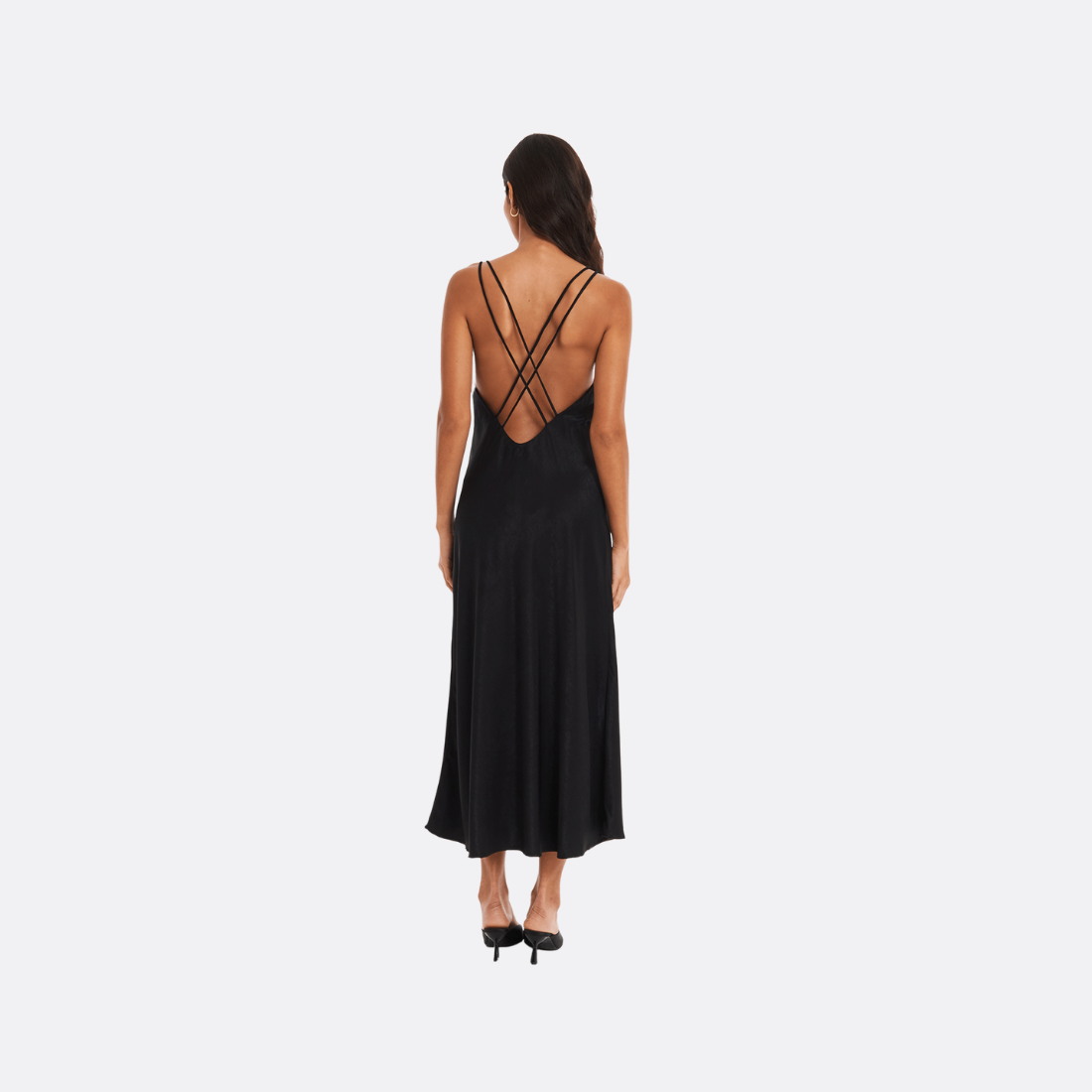 <PRODUCTTITLE> in Black by Loja 3.