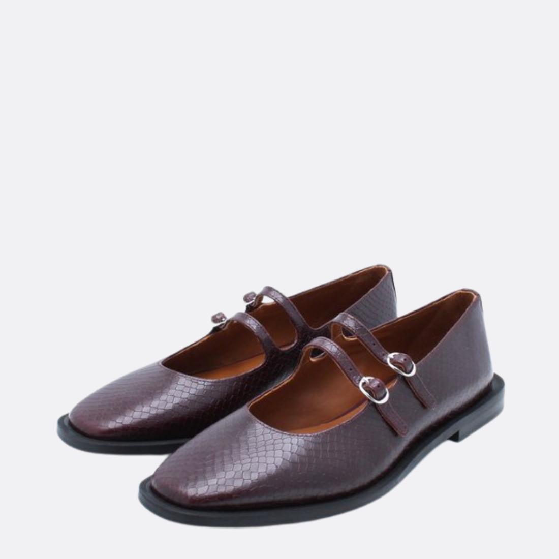 <PRODUCTTITLE> in Bordeaux by JJ Heitor.