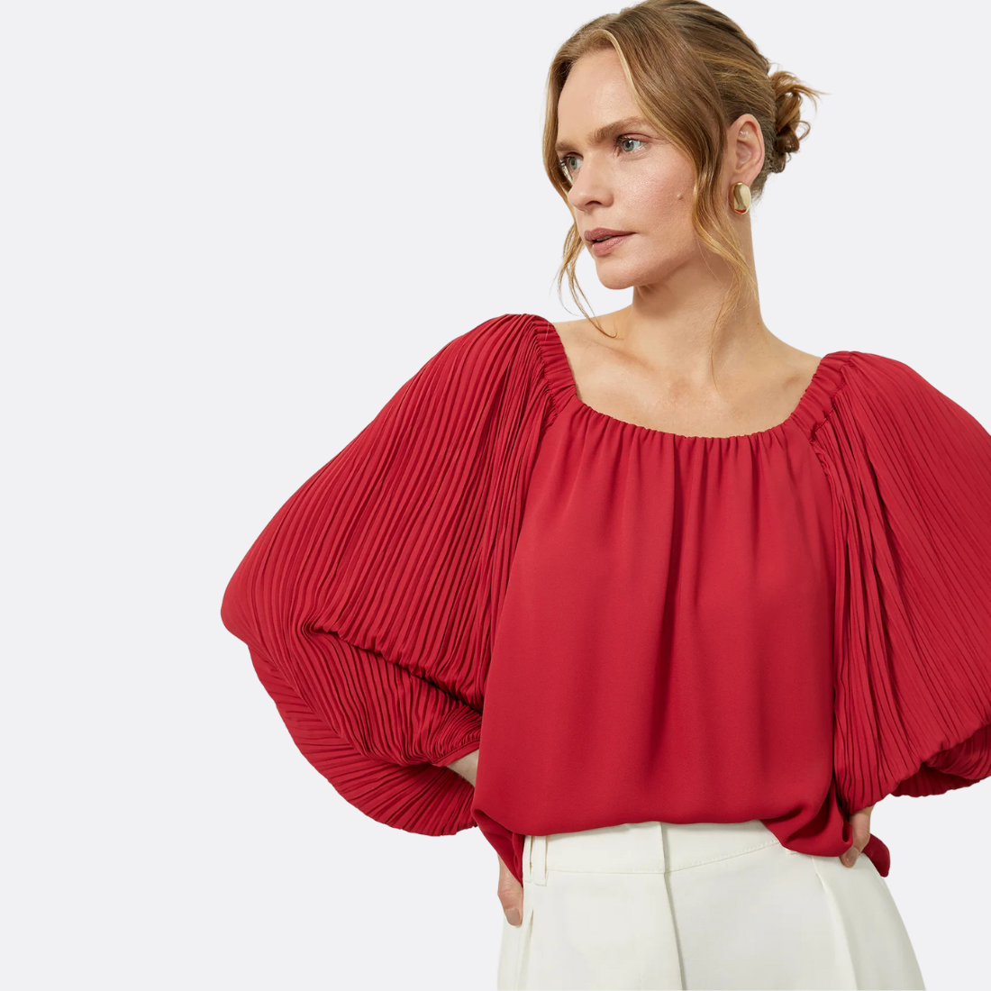 <PRODUCTTITLE> in Red by Shoulder.