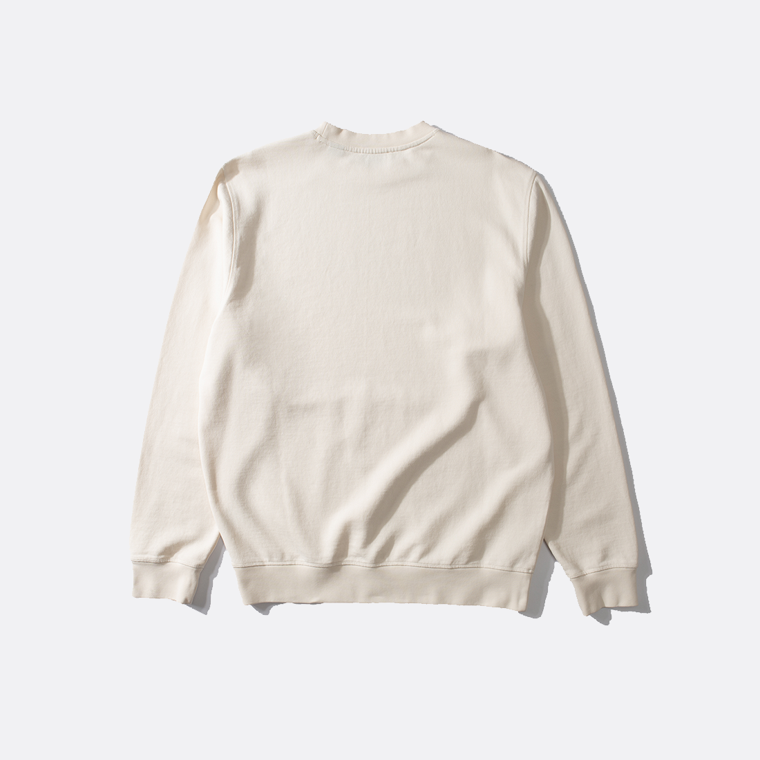 <PRODUCTTITLE> in White by Edmmond Studios.