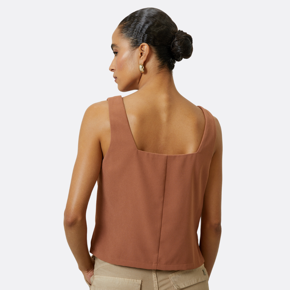 <PRODUCTTITLE> in Brown by Shoulder.