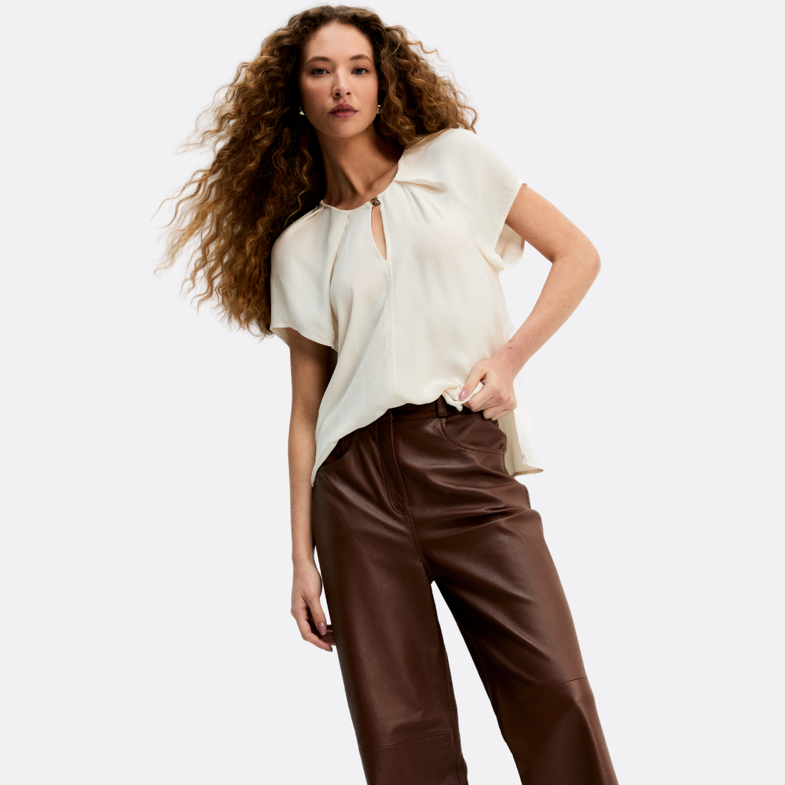 <PRODUCTTITLE> in White by Shoulder.