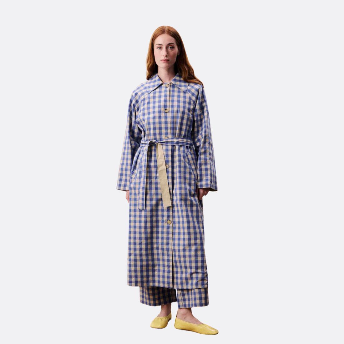 Trench-Coat Pocahontas