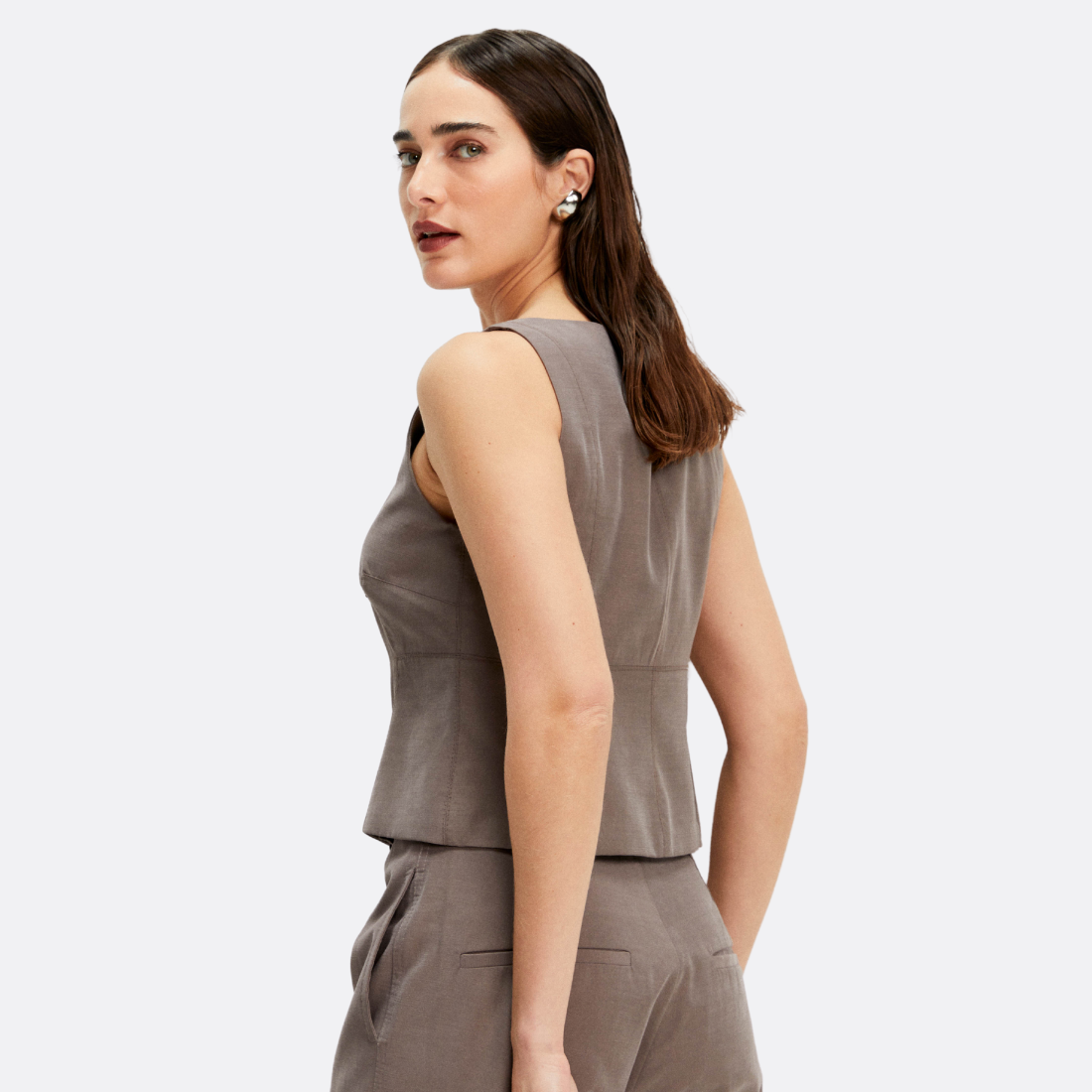 <PRODUCTTITLE> in Grey by Shoulder.