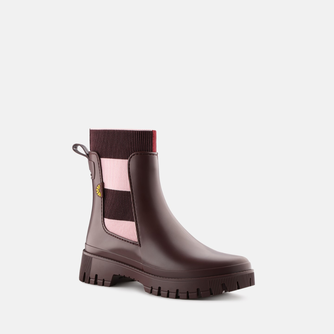 <PRODUCTTITLE> in Bordeaux by Lemon Jelly.