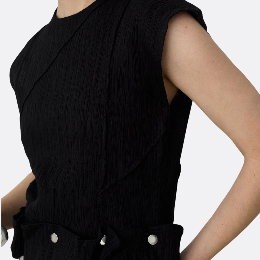 <PRODUCTTITLE> in Black by Laagam.