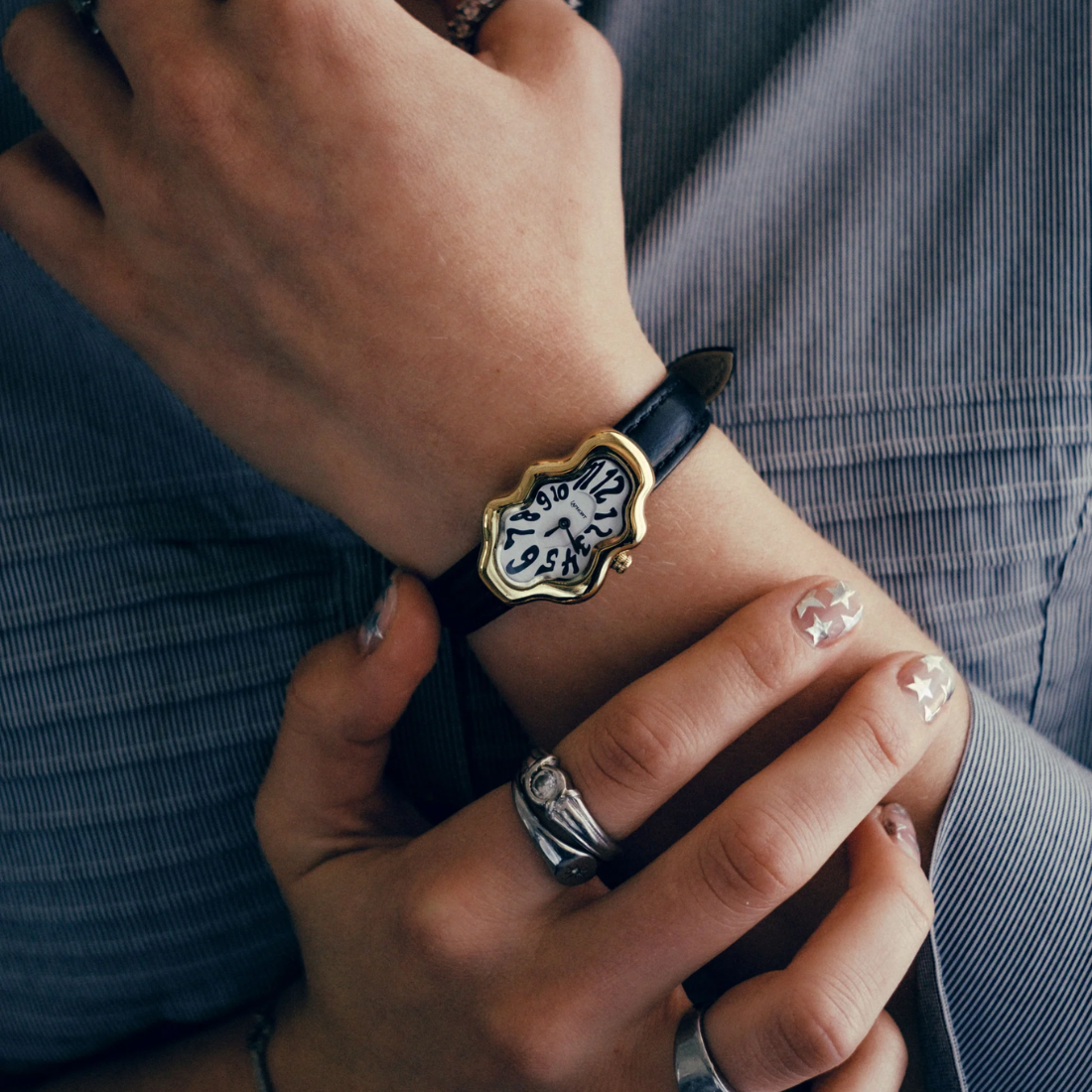 <PRODUCTTITLE> in Black by Laphont.