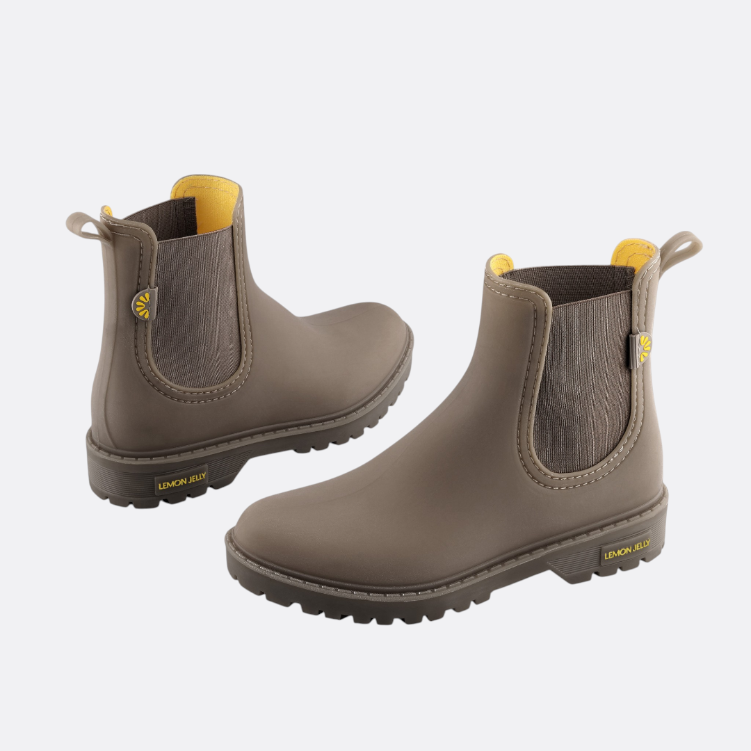 <PRODUCTTITLE> in Brown by Lemon Jelly.