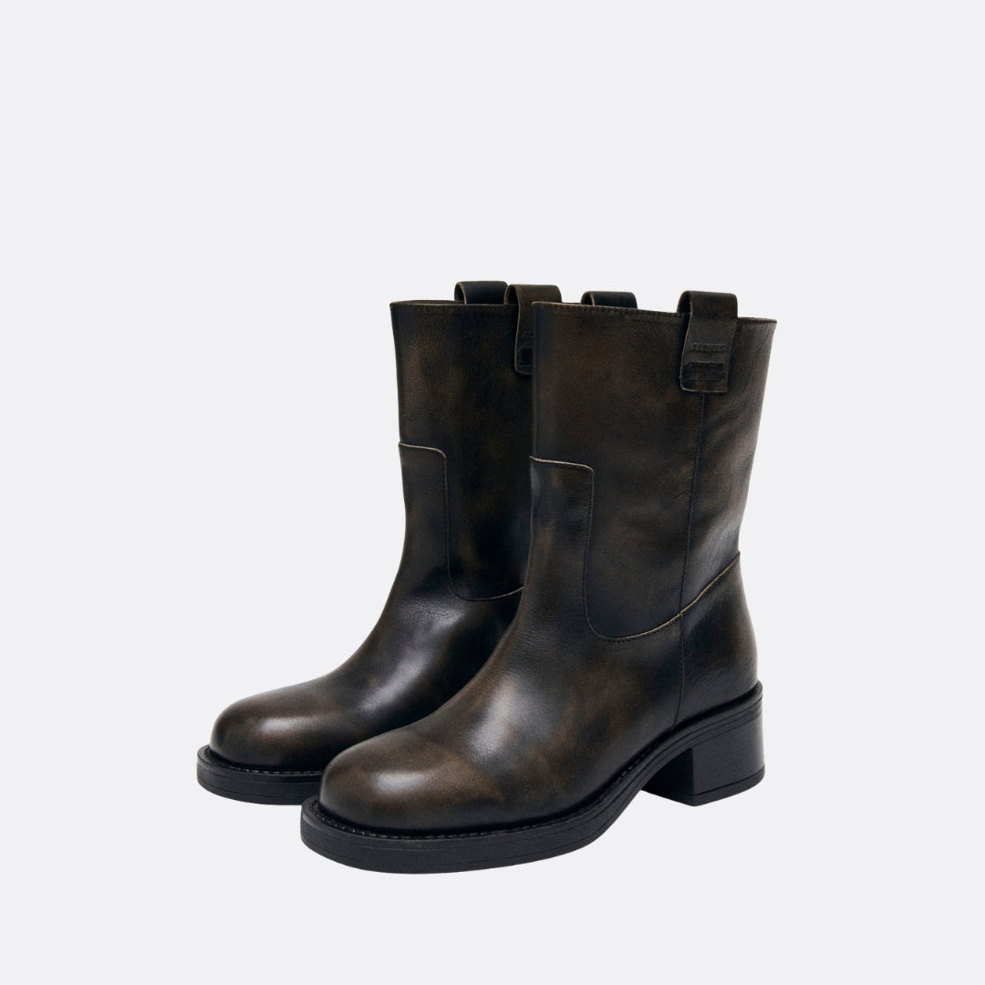<PRODUCTTITLE> in Brown by Alohas.