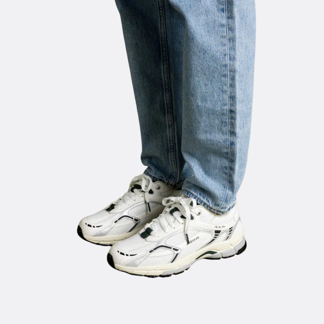 <PRODUCTTITLE> in White by Mercer.