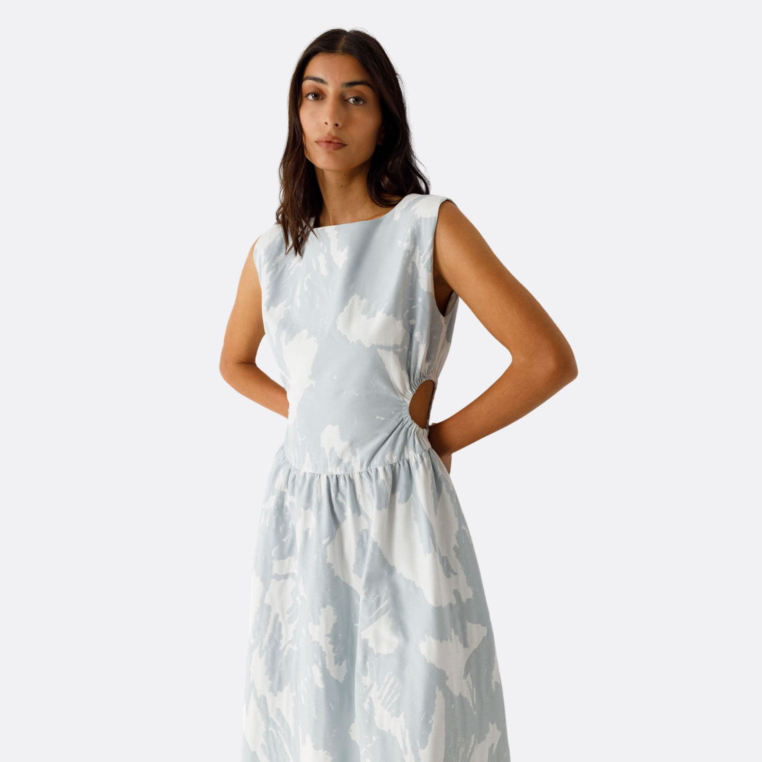 <PRODUCTTITLE> in Grey by SKFK.