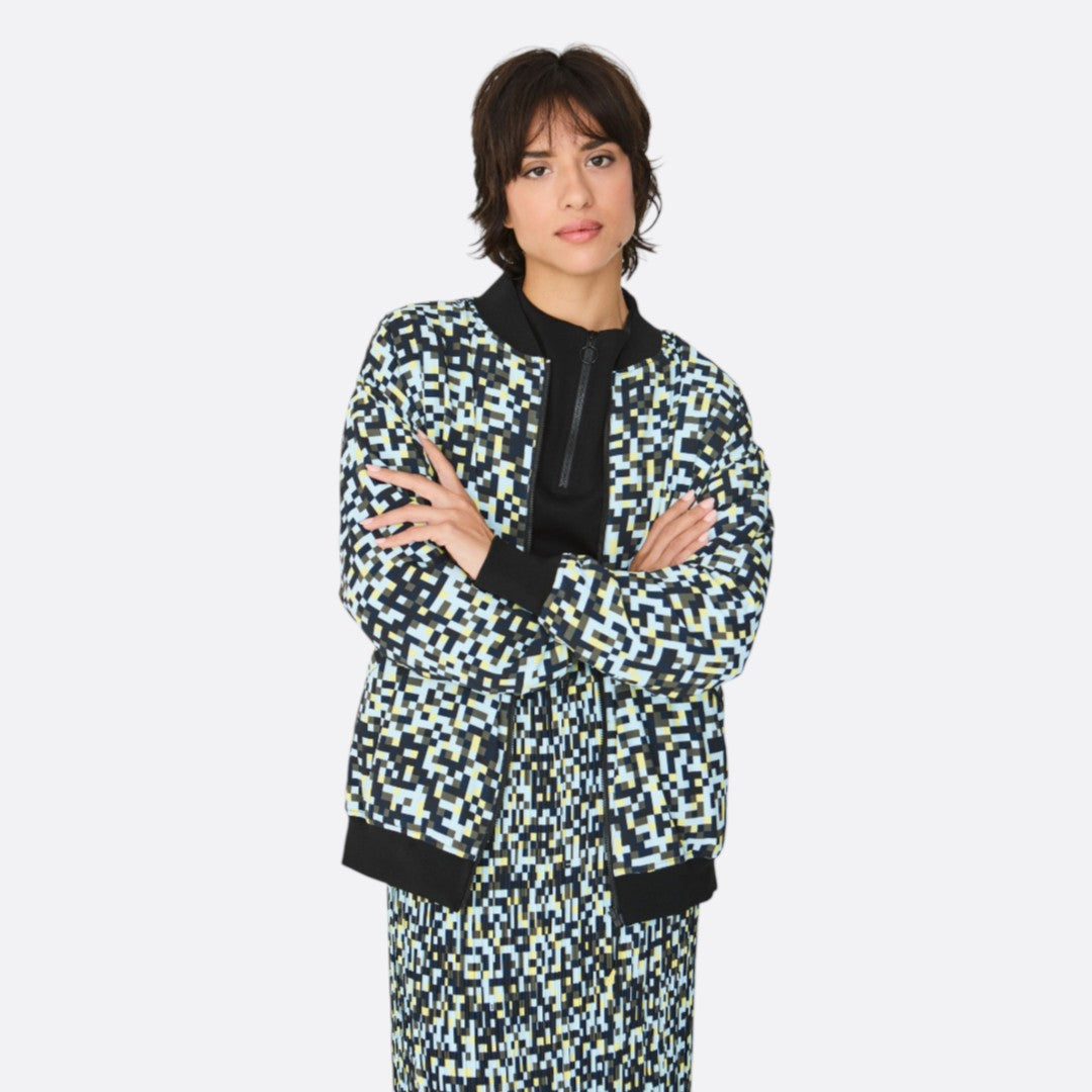 <PRODUCTTITLE> in Black by SKFK.