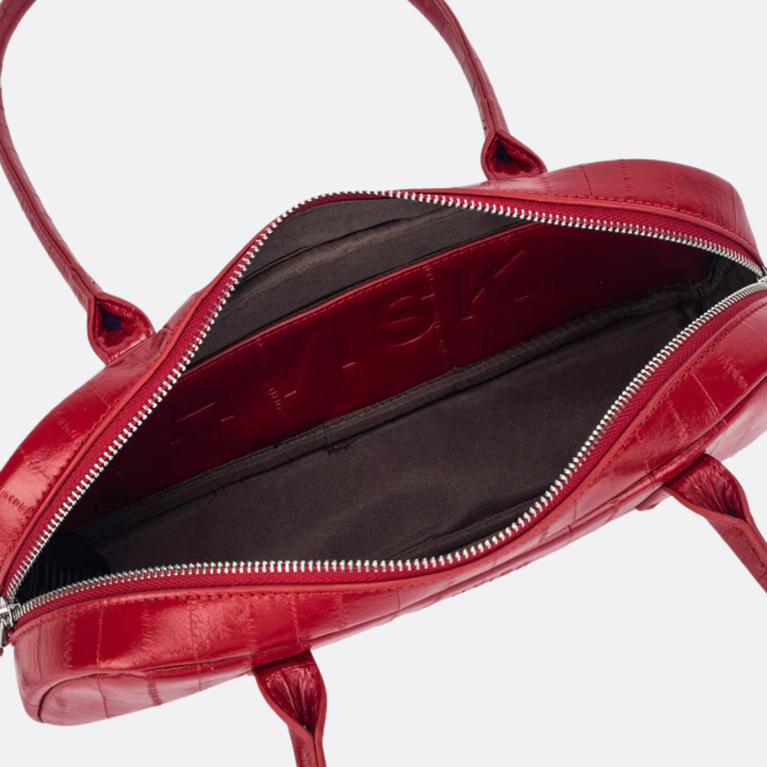 <PRODUCTTITLE> in Red by Hvisk.