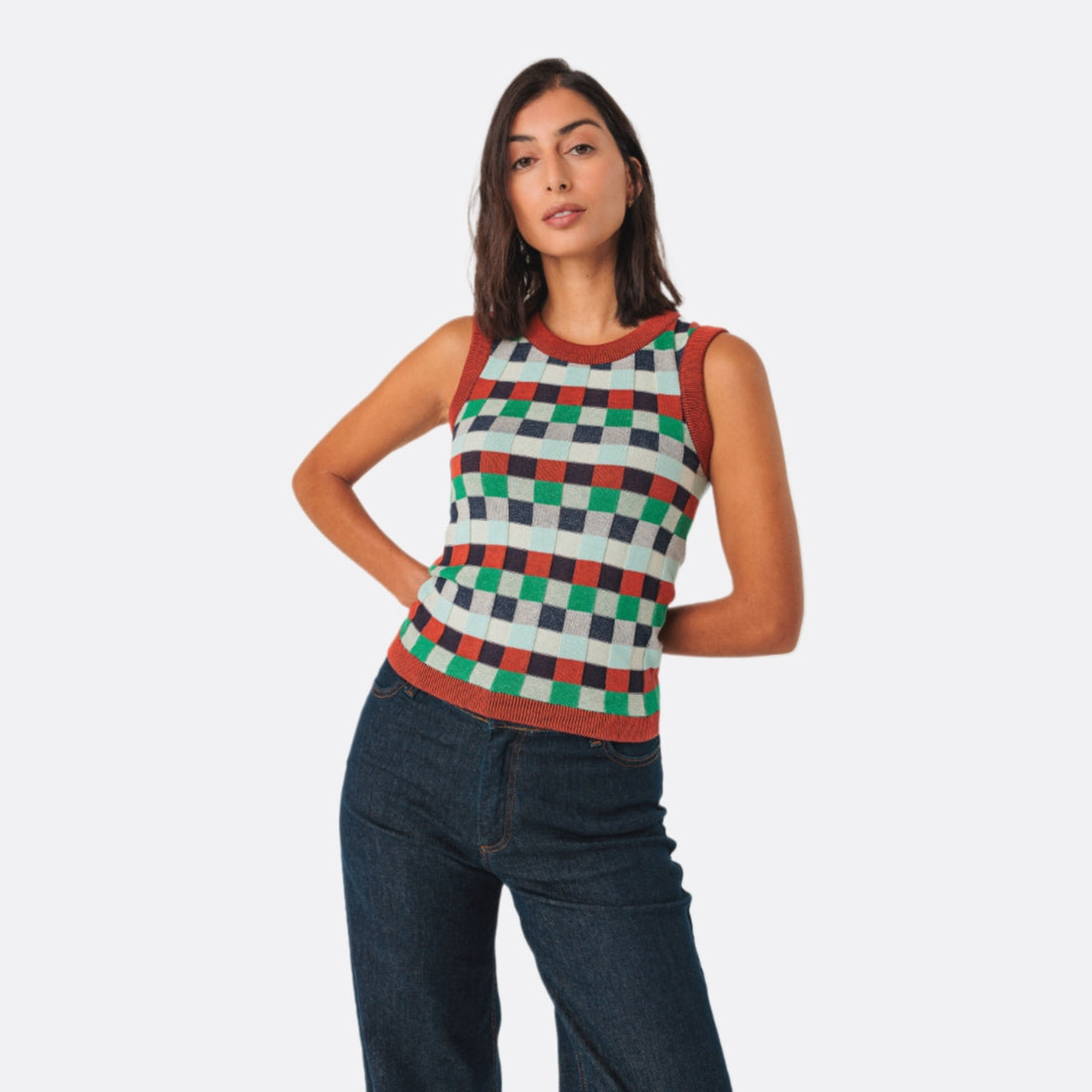 NAIARA T-SHIRT