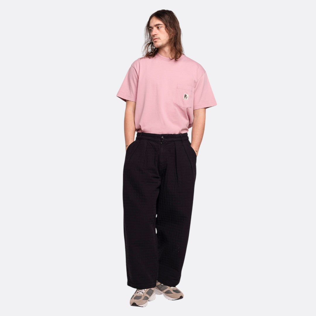 <PRODUCTTITLE> in Black by Olow.