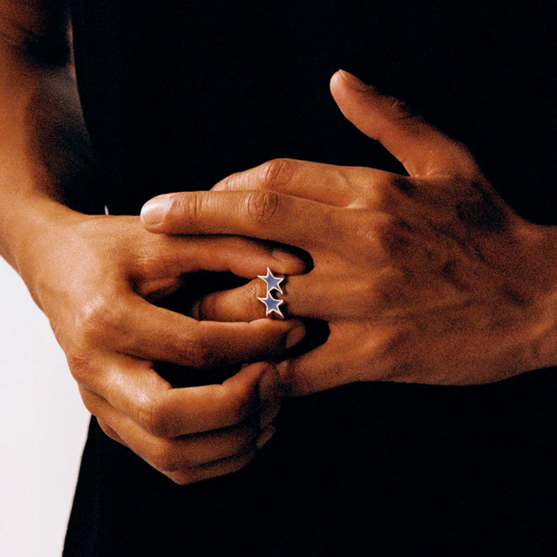 <PRODUCTTITLE> in Silver by TwoJeys.