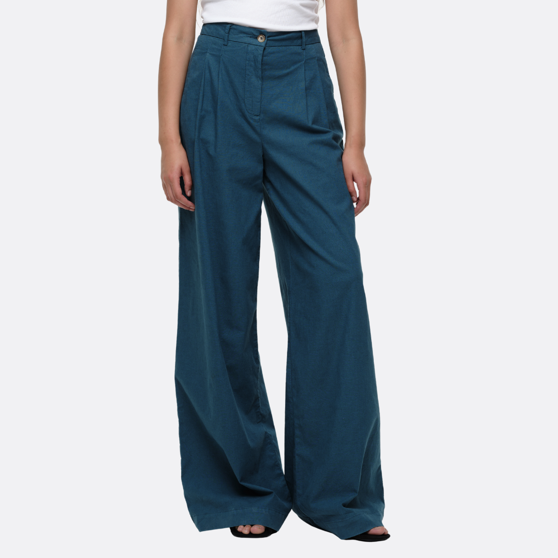 <PRODUCTTITLE> in Green by Our Sister.