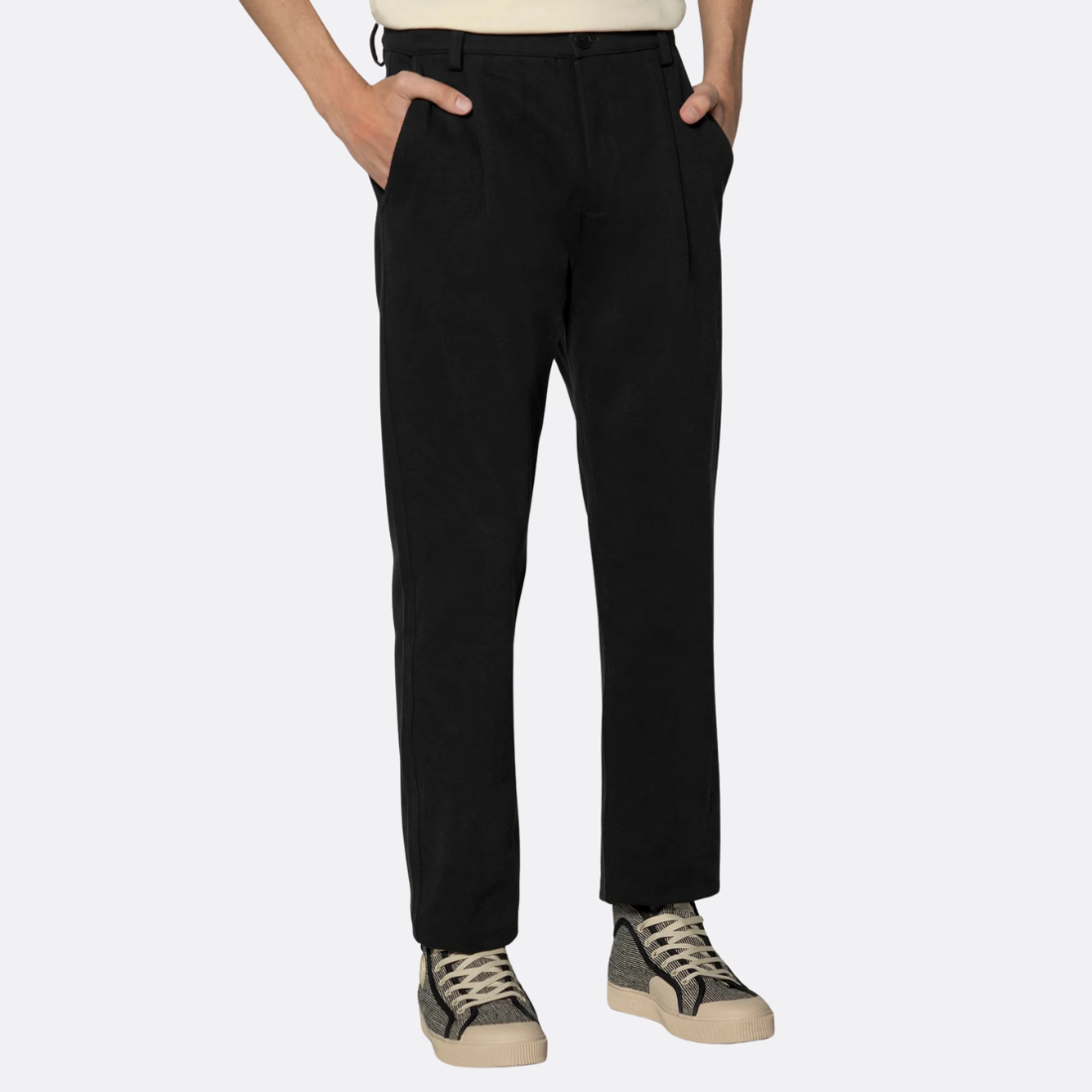 <PRODUCTTITLE> in Black by Sanjo .