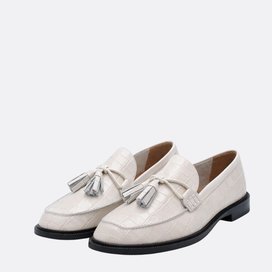 <PRODUCTTITLE> in Beige by JJ Heitor.