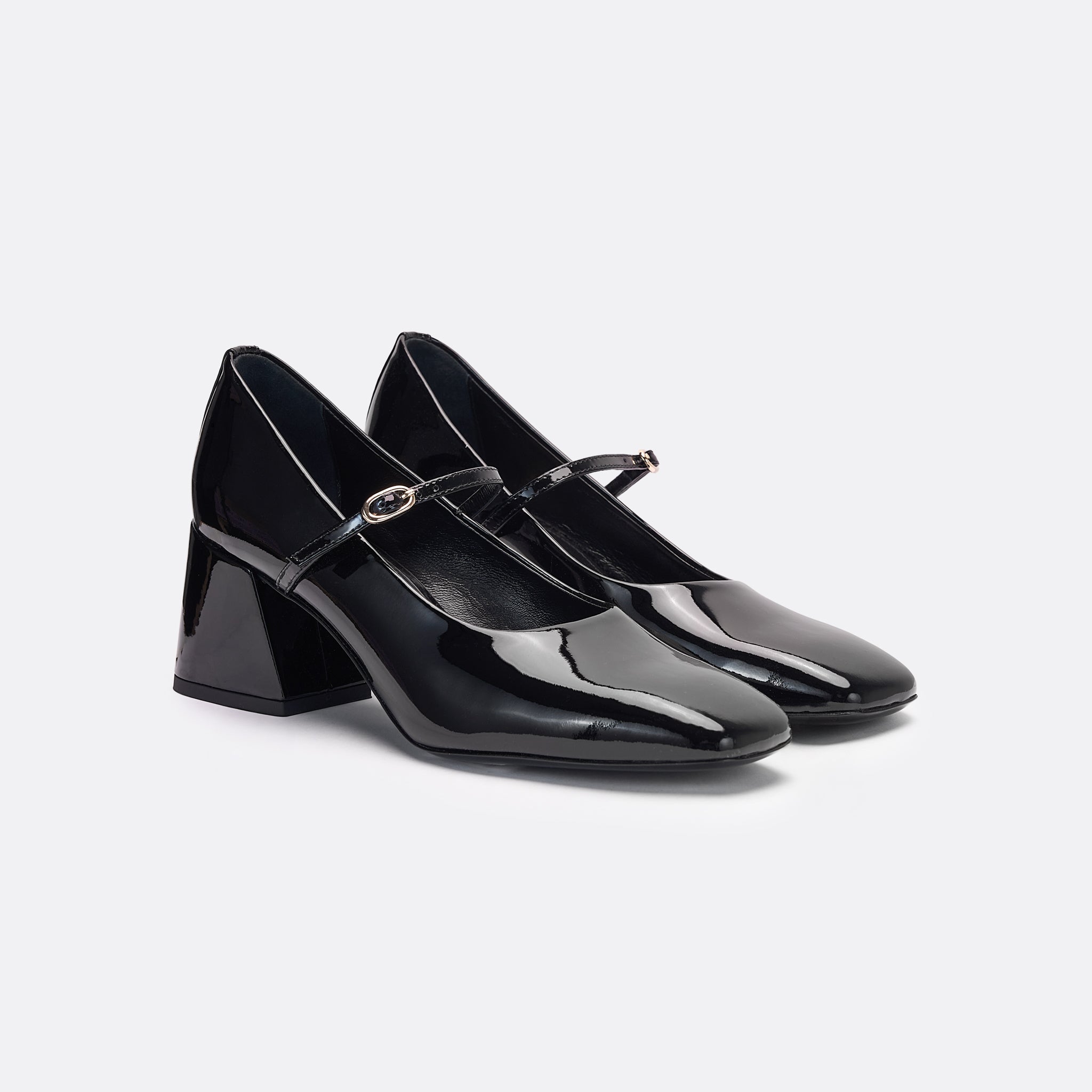 <PRODUCTTITLE> in Black by Helena Mar.