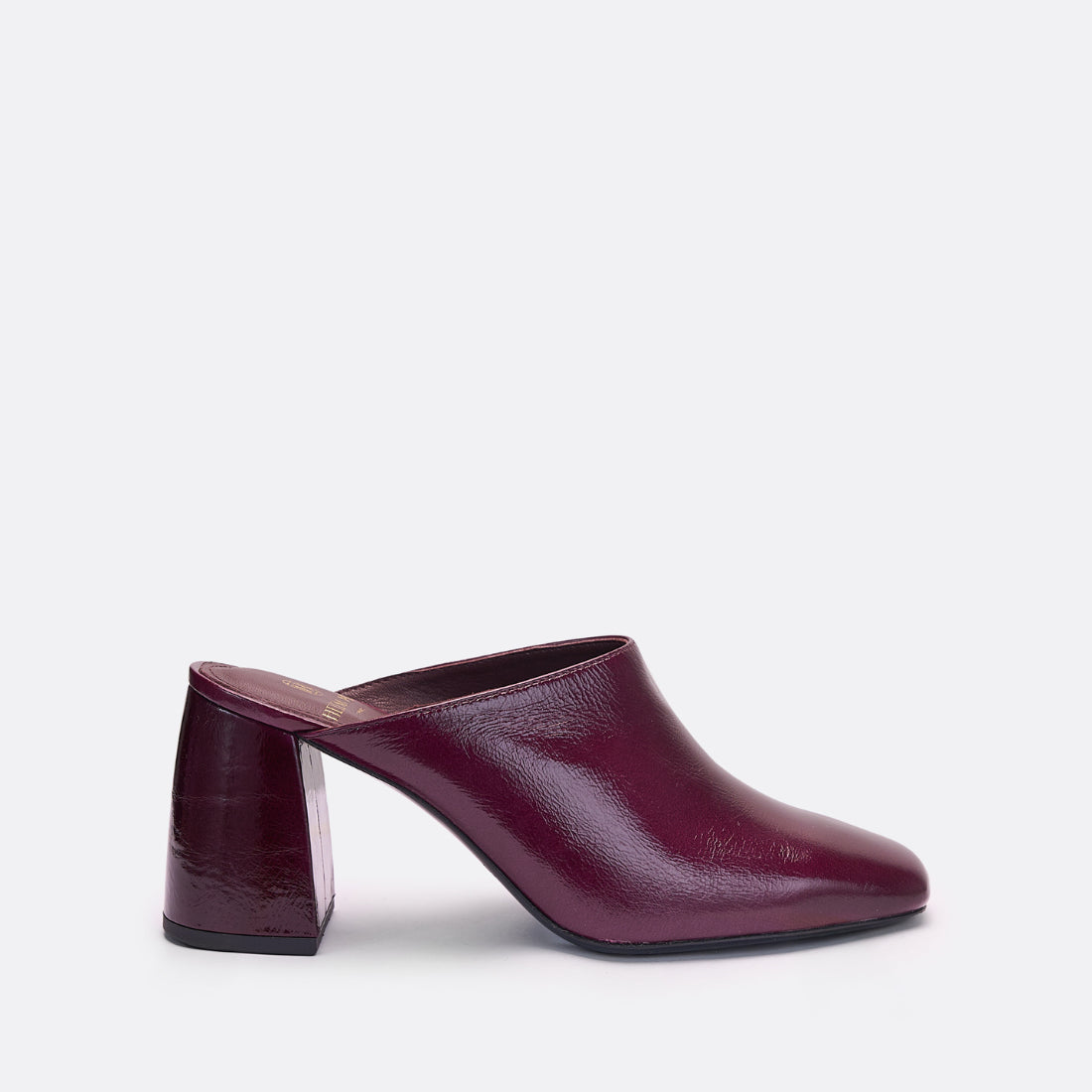 <PRODUCTTITLE> in Bordeaux by Helena Mar.