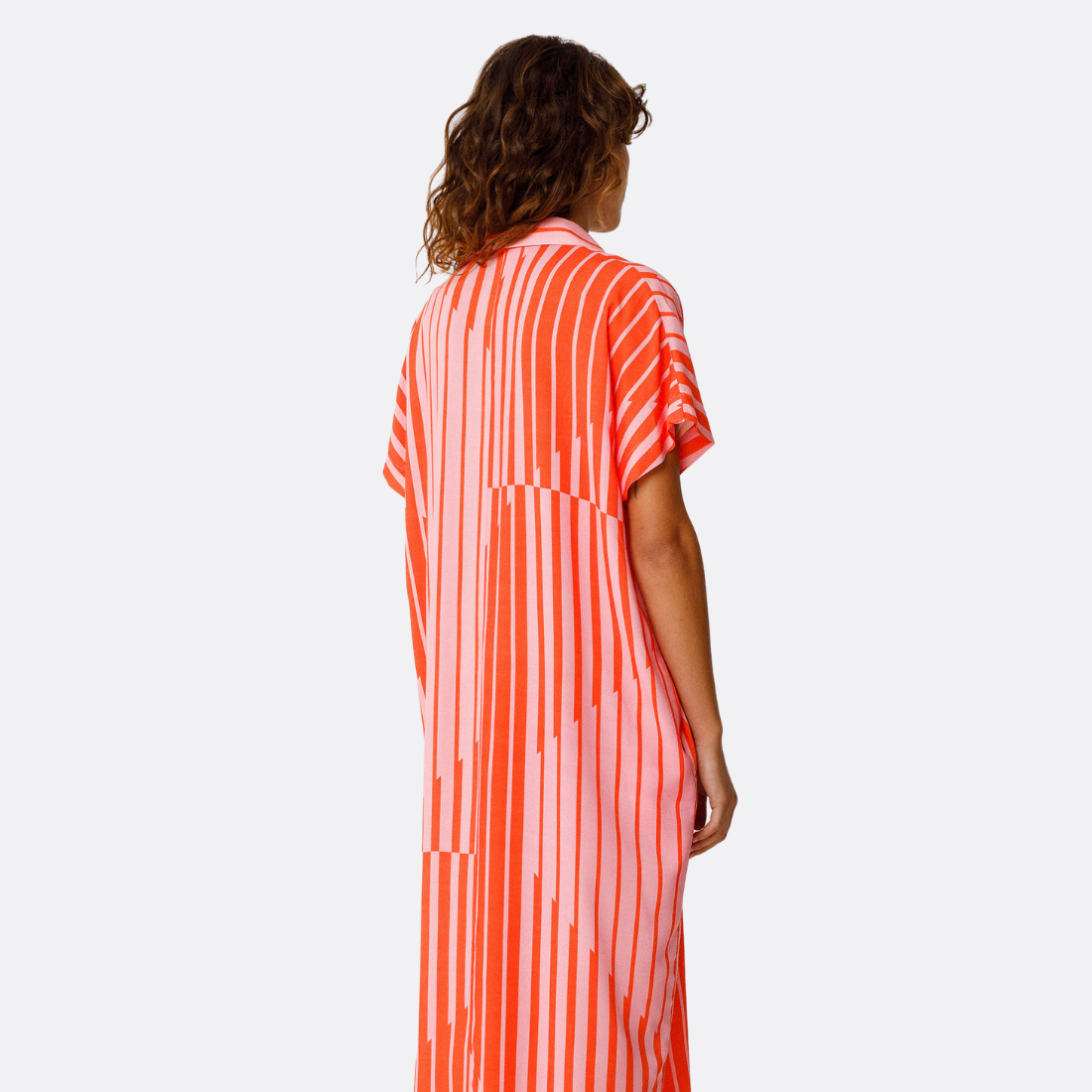 <PRODUCTTITLE> in Orange by SKFK.