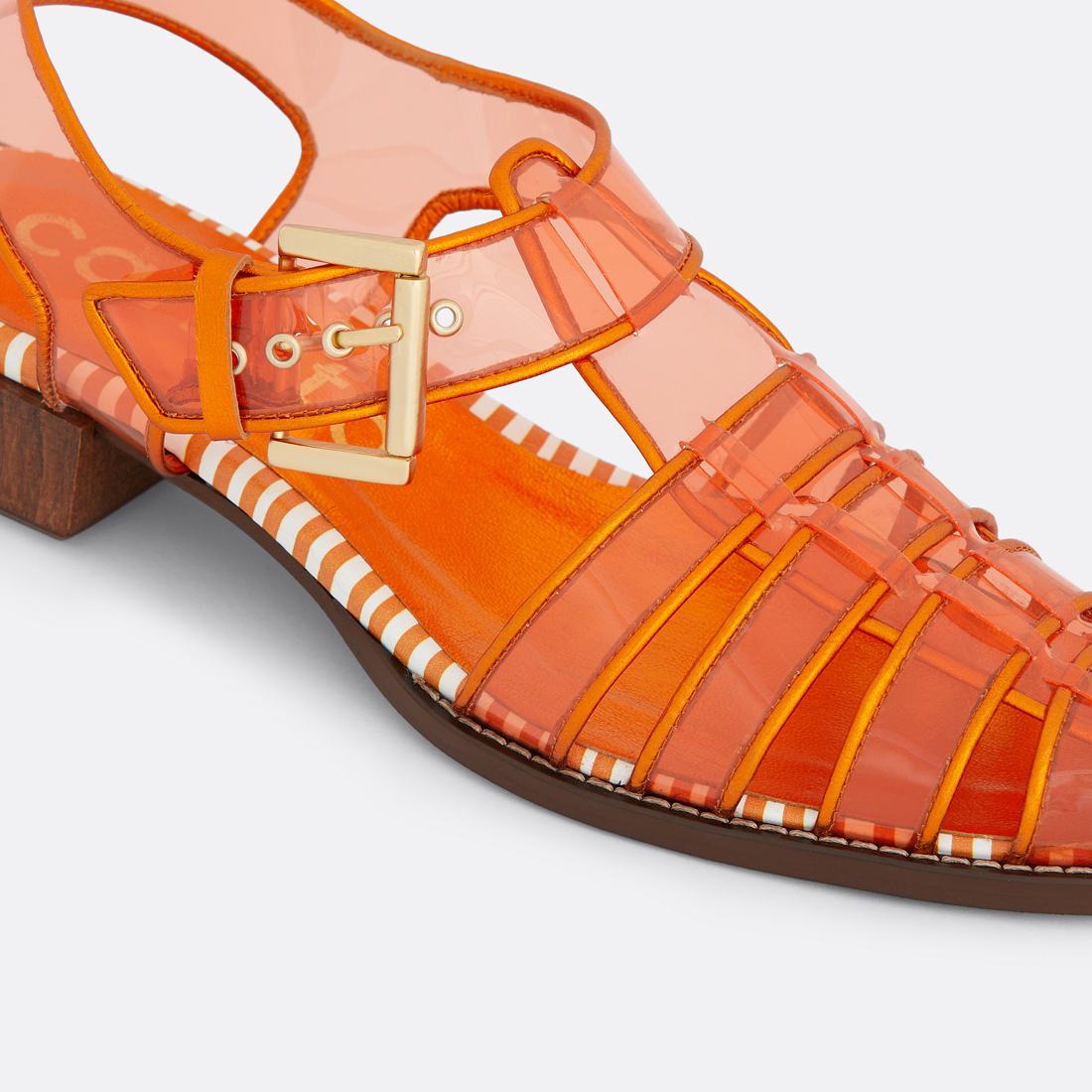 <PRODUCTTITLE> in Orange by Maria Carlota.