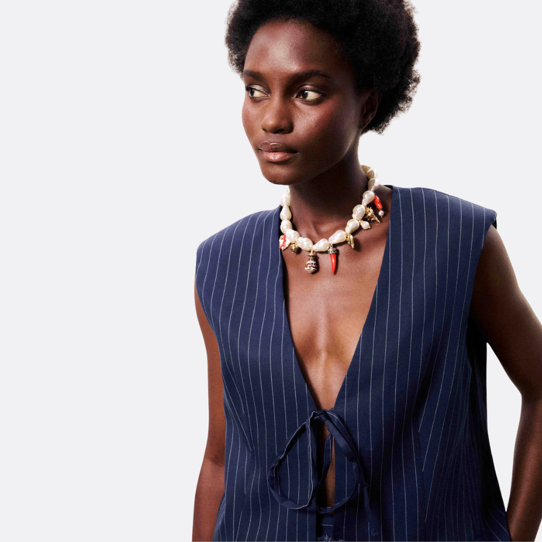 Velesia Vest