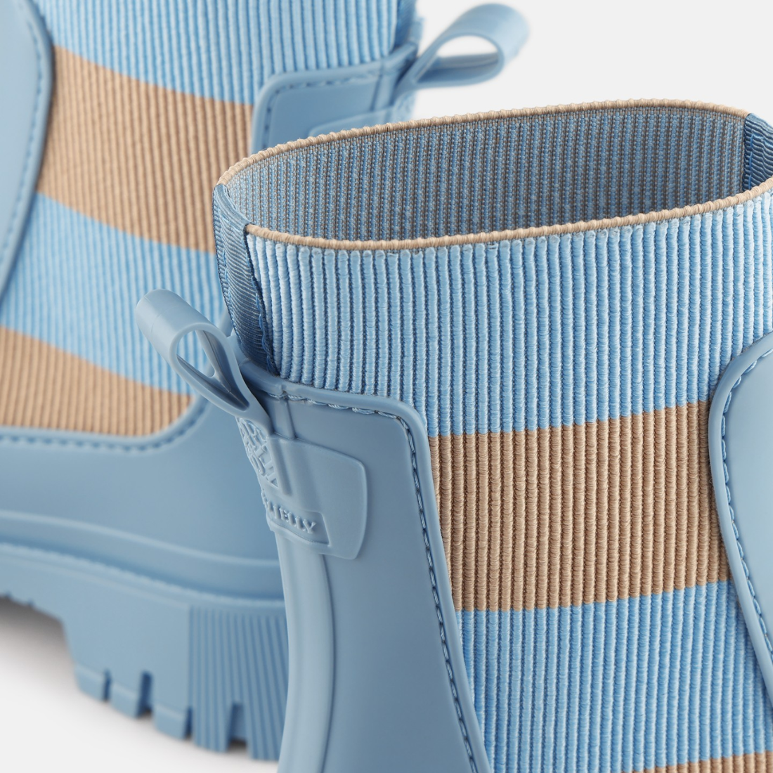 <PRODUCTTITLE> in Blue by Lemon Jelly.